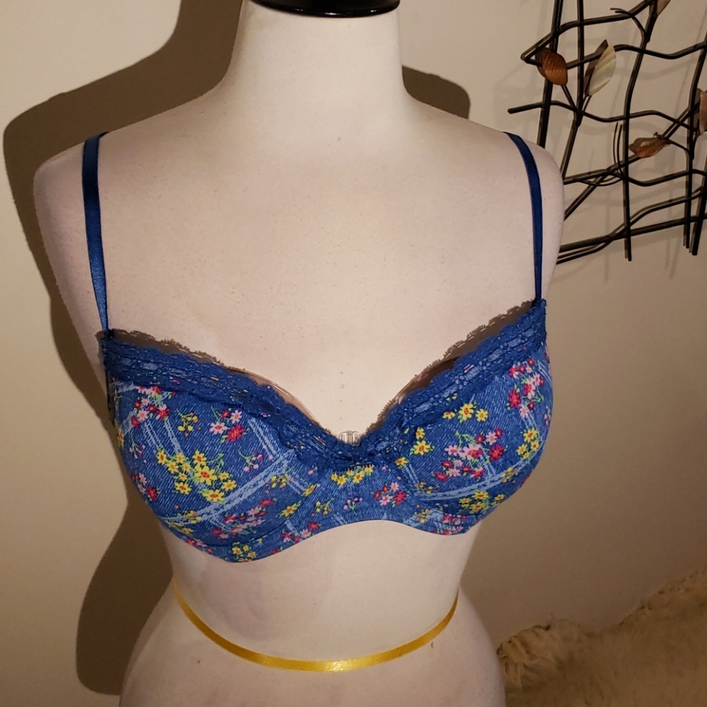 2 bras - Picture 11 of 16